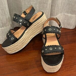 Love Moschino Black Leather Scalloped Trim Espadrille Platform Sandal